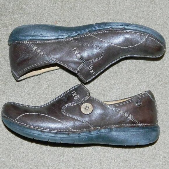 Women's CLARKS Unstructured Un.Loop Loafers Size 8.5 N Narrow Brown Slip-Ons - Picture 1 of 15